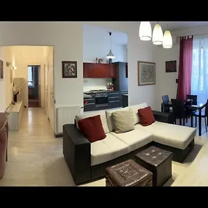 Traditional Appartamento Roma